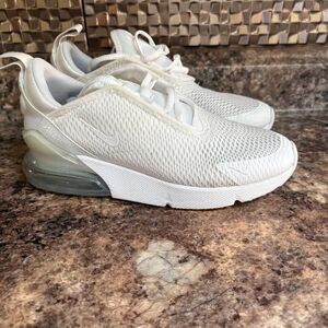 Nike airmax 270 youth size 3 3Y white sneakers shoes girls boys nice